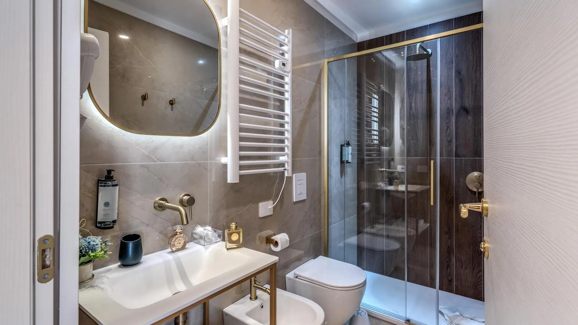 Goldoni 47 Hotel Rome 3*,